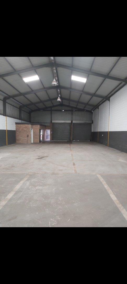 To Let commercial Property for Rent in Sidwell Eastern Cape